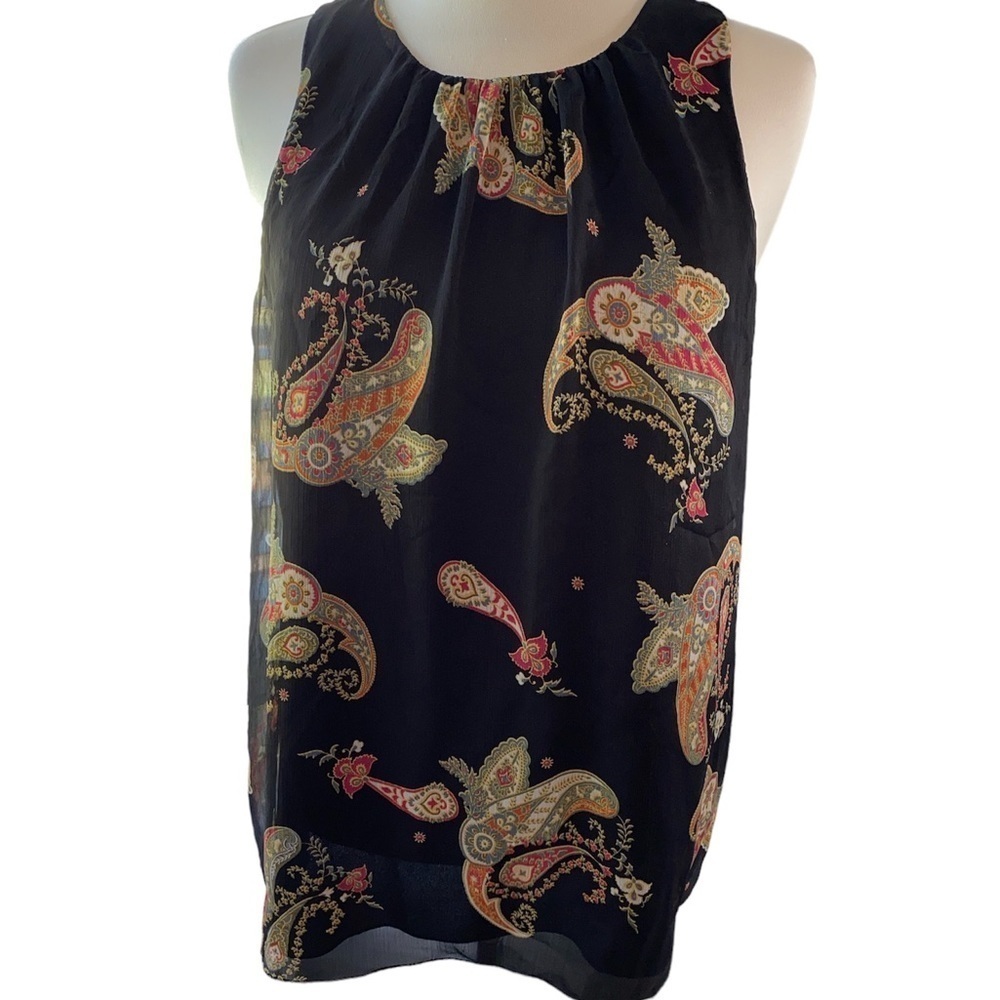 Vince Camuto blouse sleeveless keyhole opening in back paisley print size small